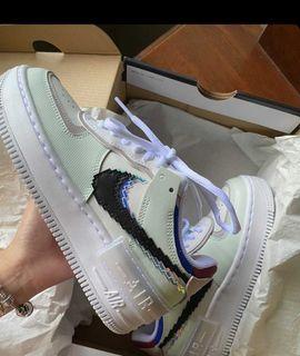 Air force 1 low shadow barely green wmns