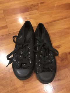 (Category: ) located in . Submitted by caycloset (Listing ID 1087022485, Image 1). Description: .