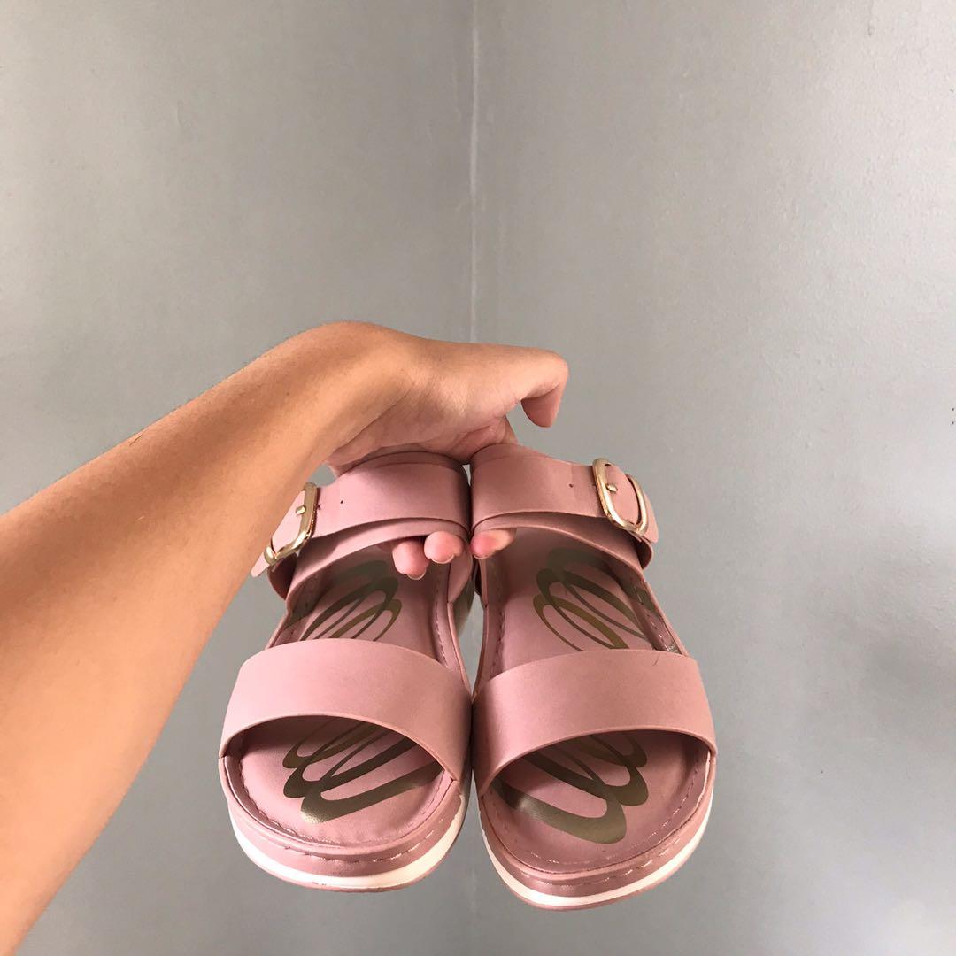 bata platform sandals