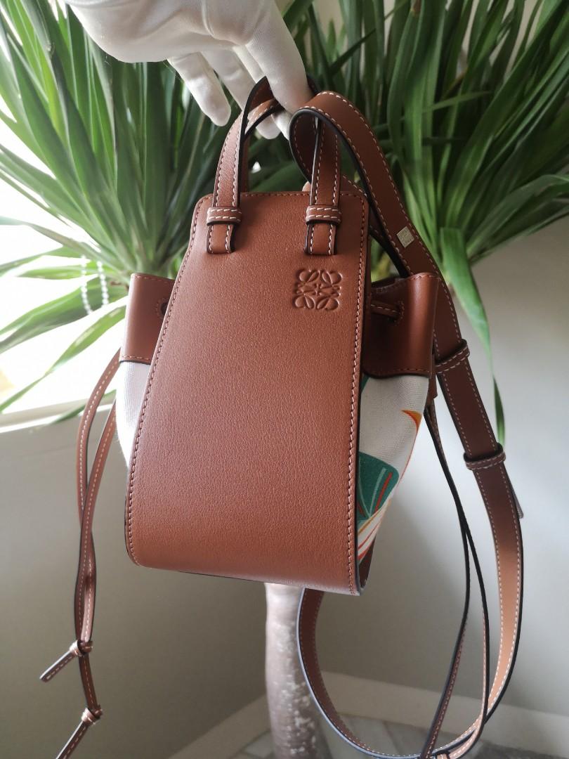 loewe mini hammock tan