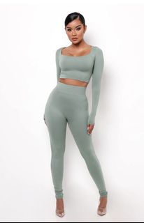 (Category: ) located in . Submitted by tiffsclosetsale (Listing ID 1086915350, Image 1). Description: .