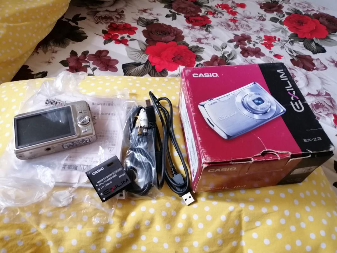 CASIO EXILIM DIGITAL CAMERA 10. 1MP Untested wla Kong battery charger