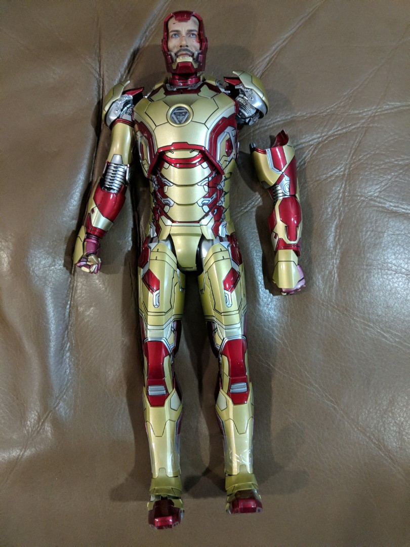 Iron man mk42 hot toys new arrivals