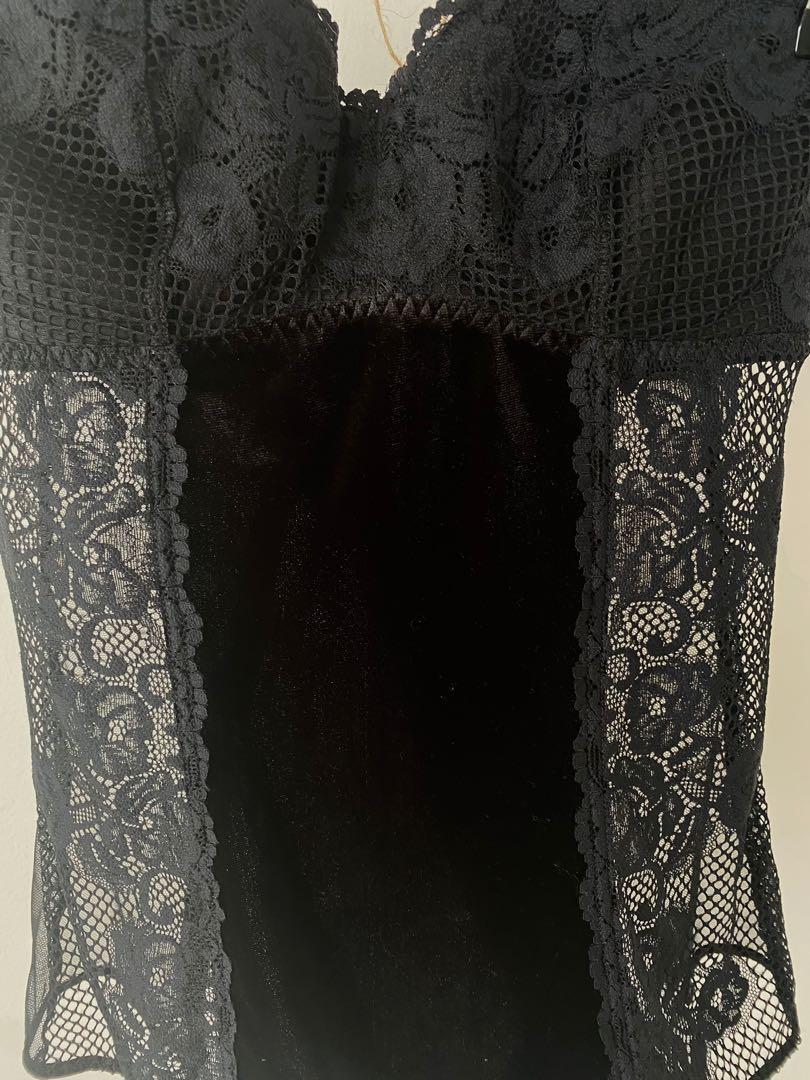 Intimissimi Bustier, Women's Fashion, Tops, Sleeveless on Carousell