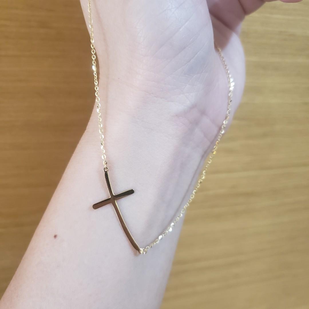 Horizontal cross hotsell necklace tiffany