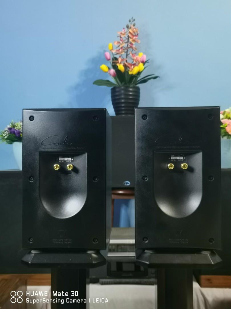 KEF CODA 7 BOOKSHELF SPEAKERS, Audio, Soundbars, Speakers & Amplifiers