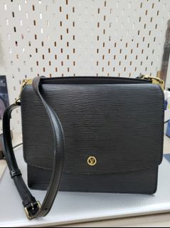 （分類：）位於 。 由 sell.good.things 提交（商品編號 1086939535，圖片 1）。簡介： 。