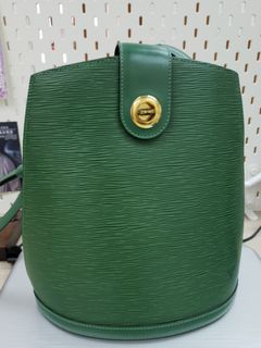 （分類：）位於 。 由 sell.good.things 提交（商品編號 1086941014，圖片 1）。簡介： 。