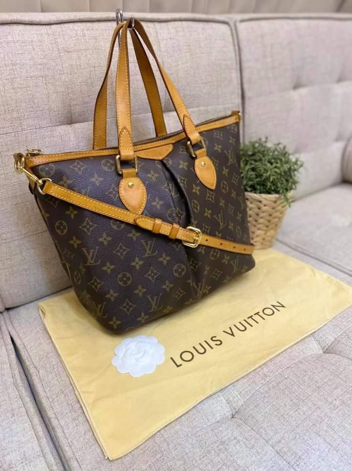 LV Palermo PM in Monogram 2008 (Category: Luxury Bags & Wallets) located in Manila. Submitted by bagislifeshop (Listing ID 1087090802, Image 3). Description: 8.5/10 condition.