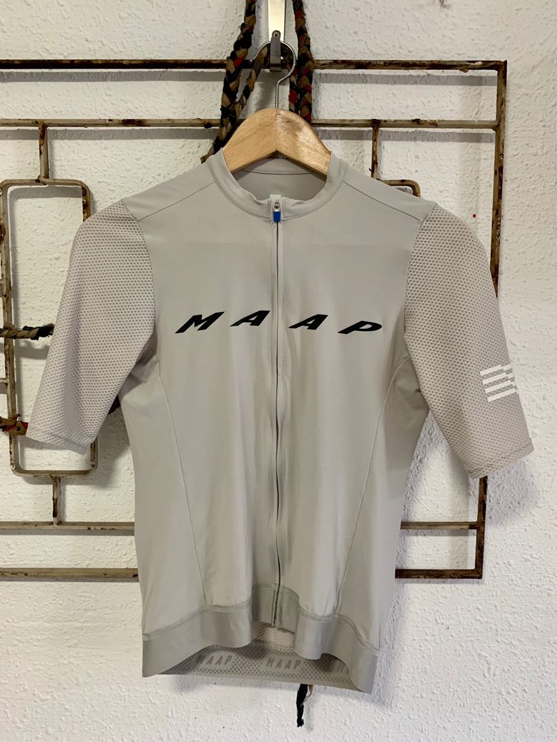 MAAP Evade Pro Base Jersey Fog, Men's Fashion, Activewear on Carousell