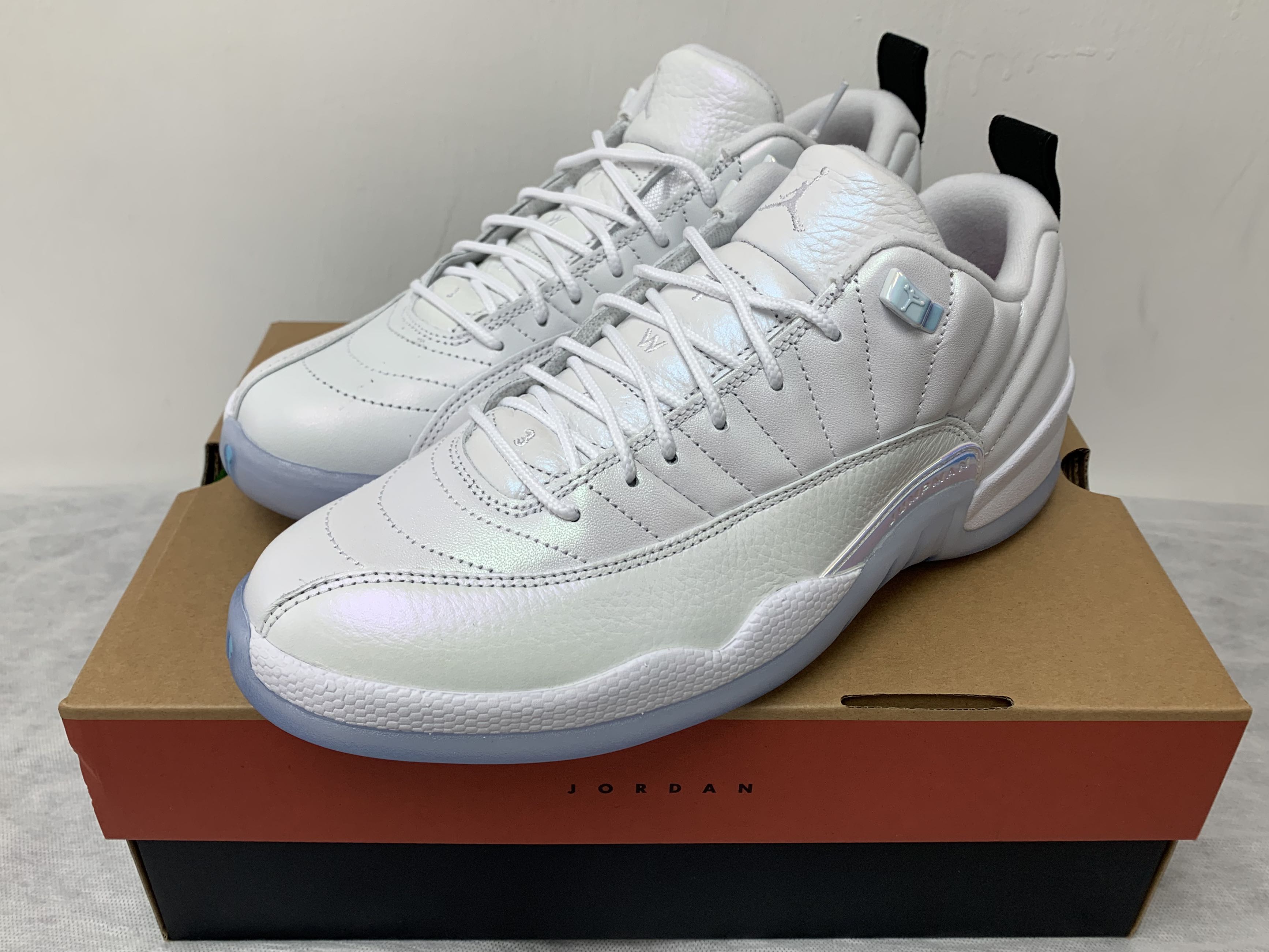 retro 12 low white