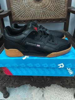 reebok classic thinsulate