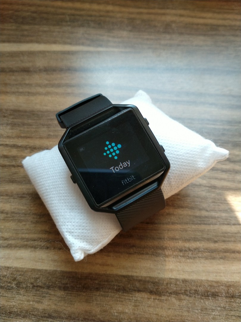 Fitbit store blaze harga
