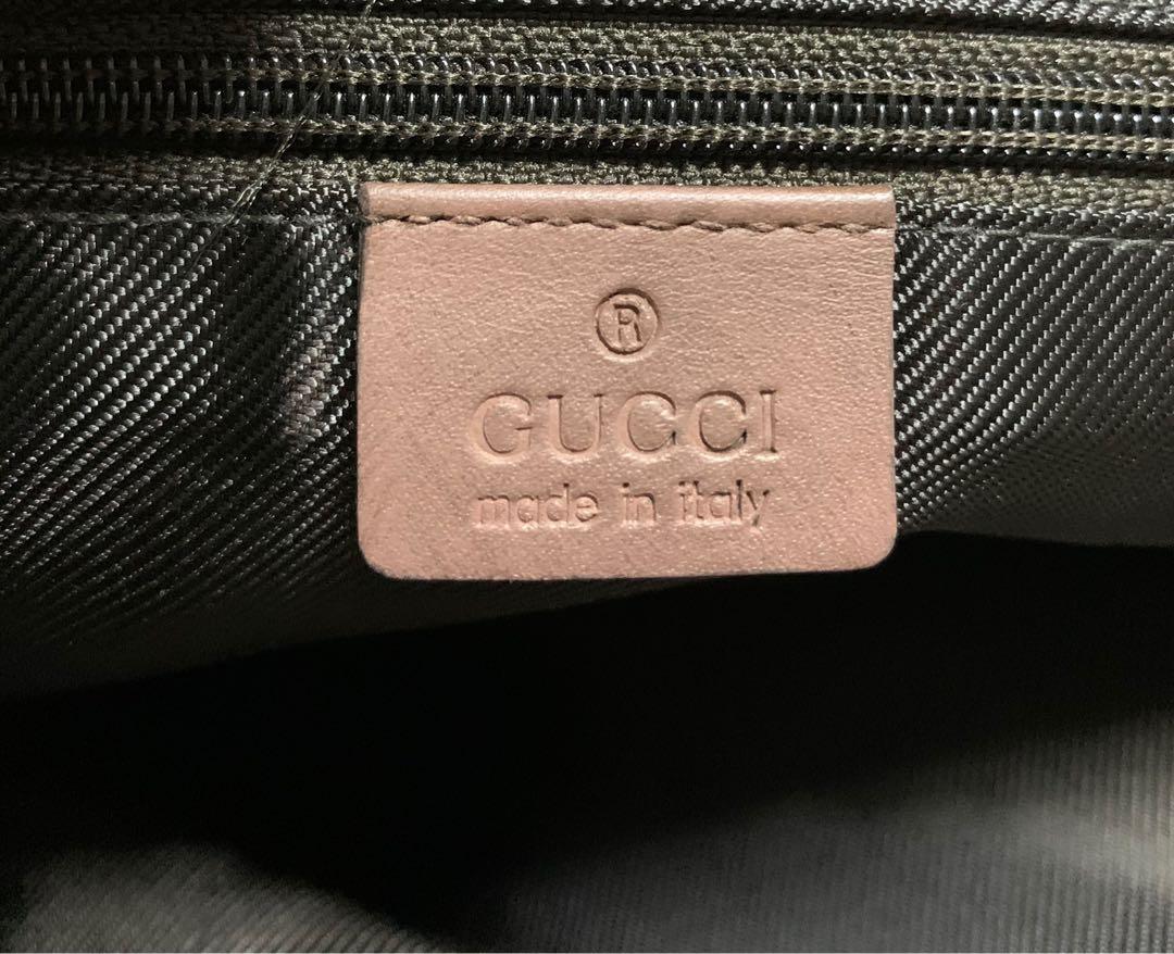 SOLD ••• ————————— Gucci Black Leather & Cloth Monogram Wristlet