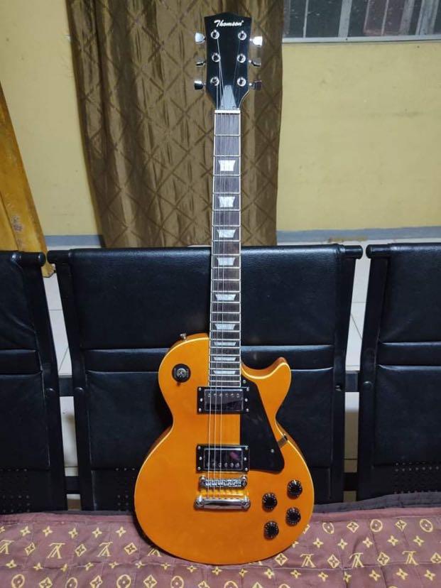 Thomson Les paul electric Guitar w/ ampli, Hobbies & Toys, Music & Media, Musical Instruments on