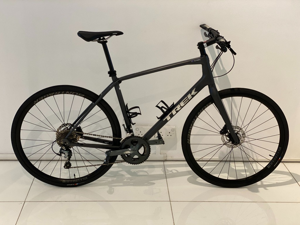 Trek FX Sport 5 2020 near new condition Sports Equipment