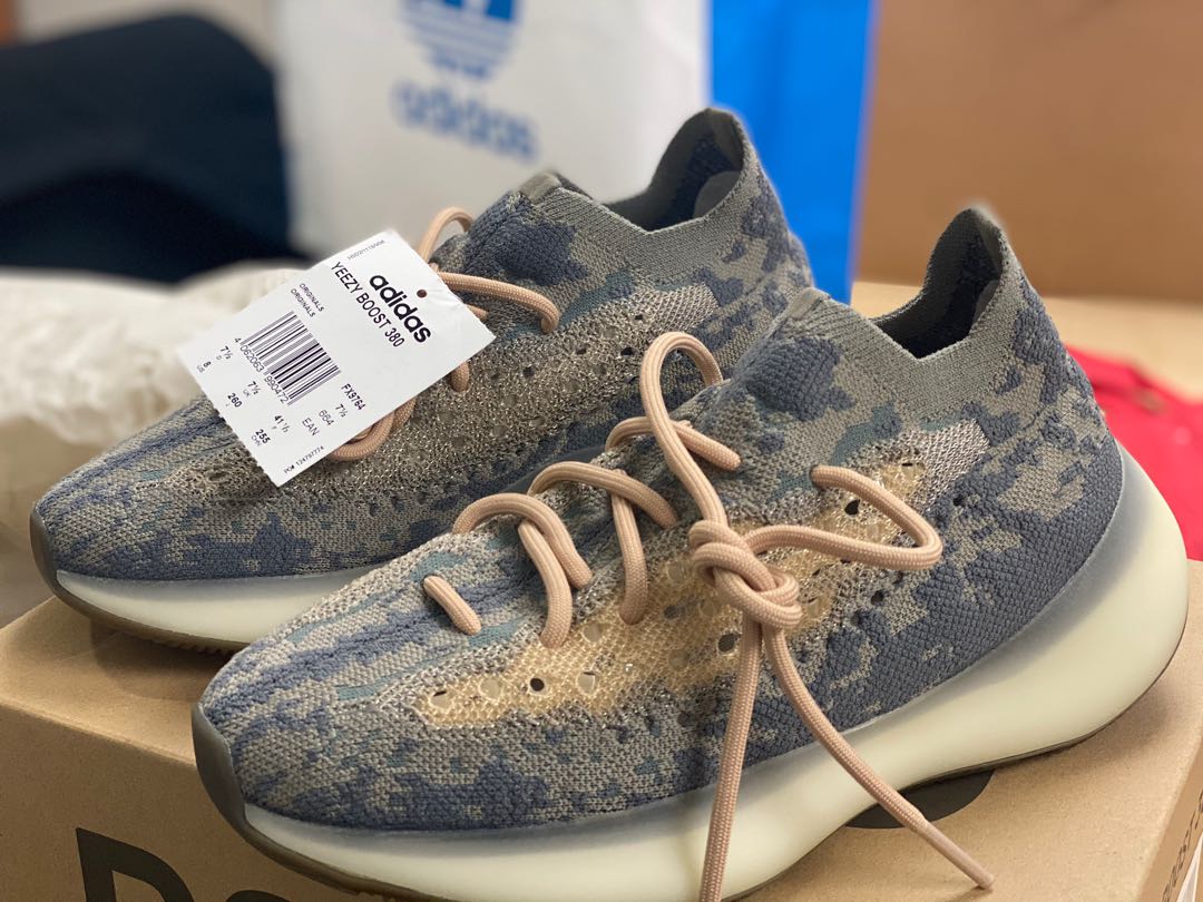 Yeezy 380 v2 retail top