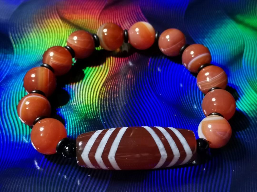 西藏六线天珠+红缠丝玛瑙手串Six Striped Dzi + Sardonyx