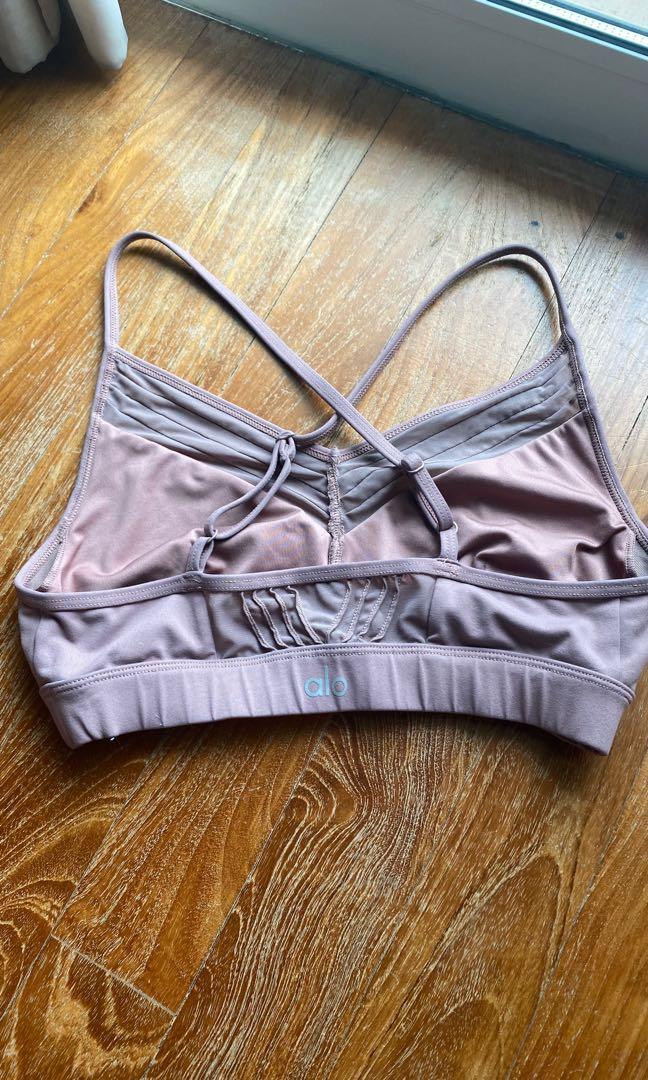 Alo ultimate V bra (mesh ) (Category: Activewear) located in Singapore. Submitted by gottaloveactivewear (Listing ID 1087138227, Image 3). Description: Super Pretty! Barely used. Size Xsmall. Fits Lulu size 4-6.