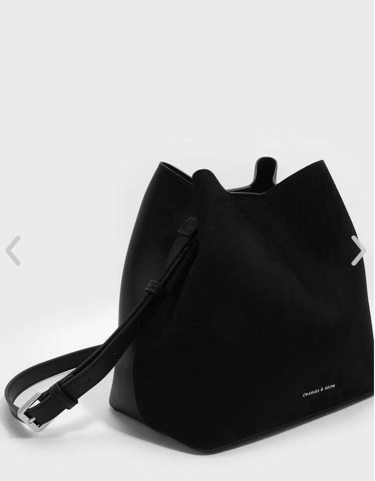 Charles and keith slouchy sling bag top