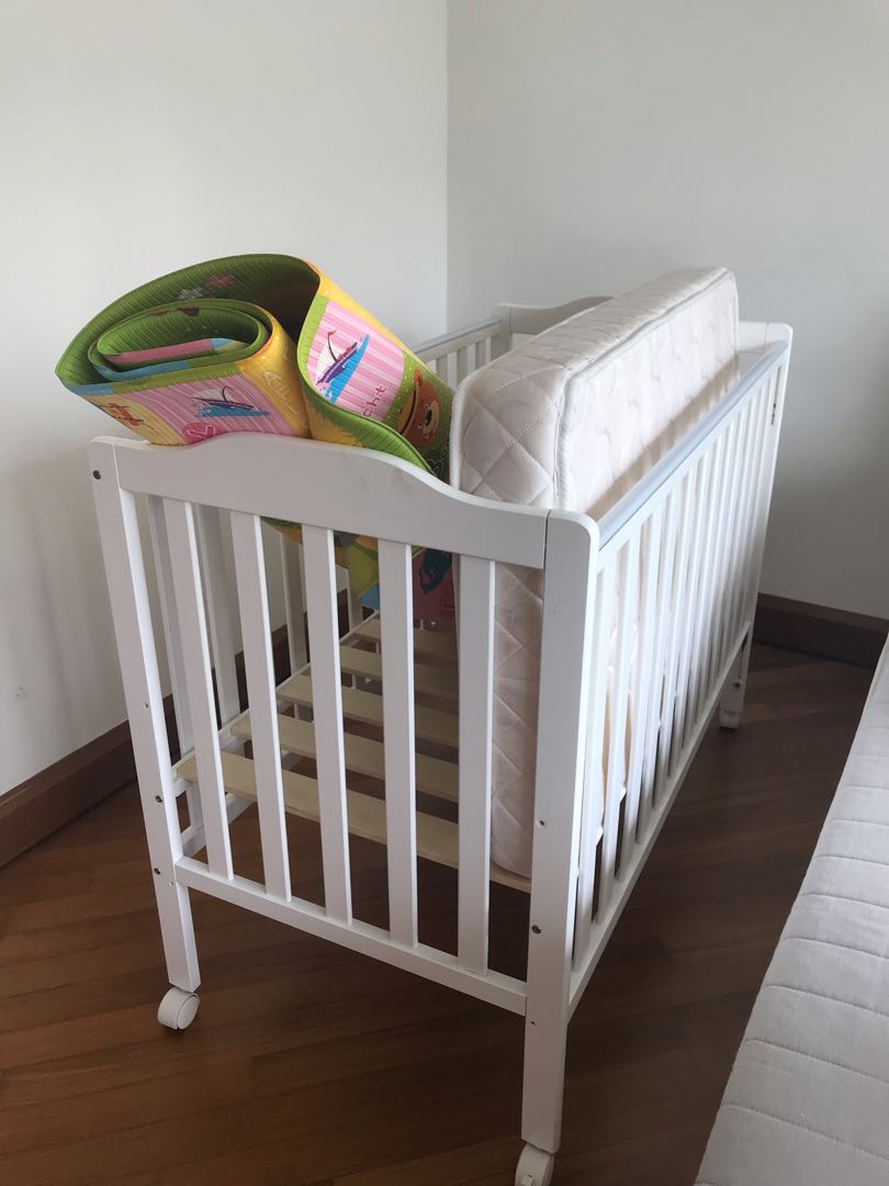 Giggles baby cot and mattress