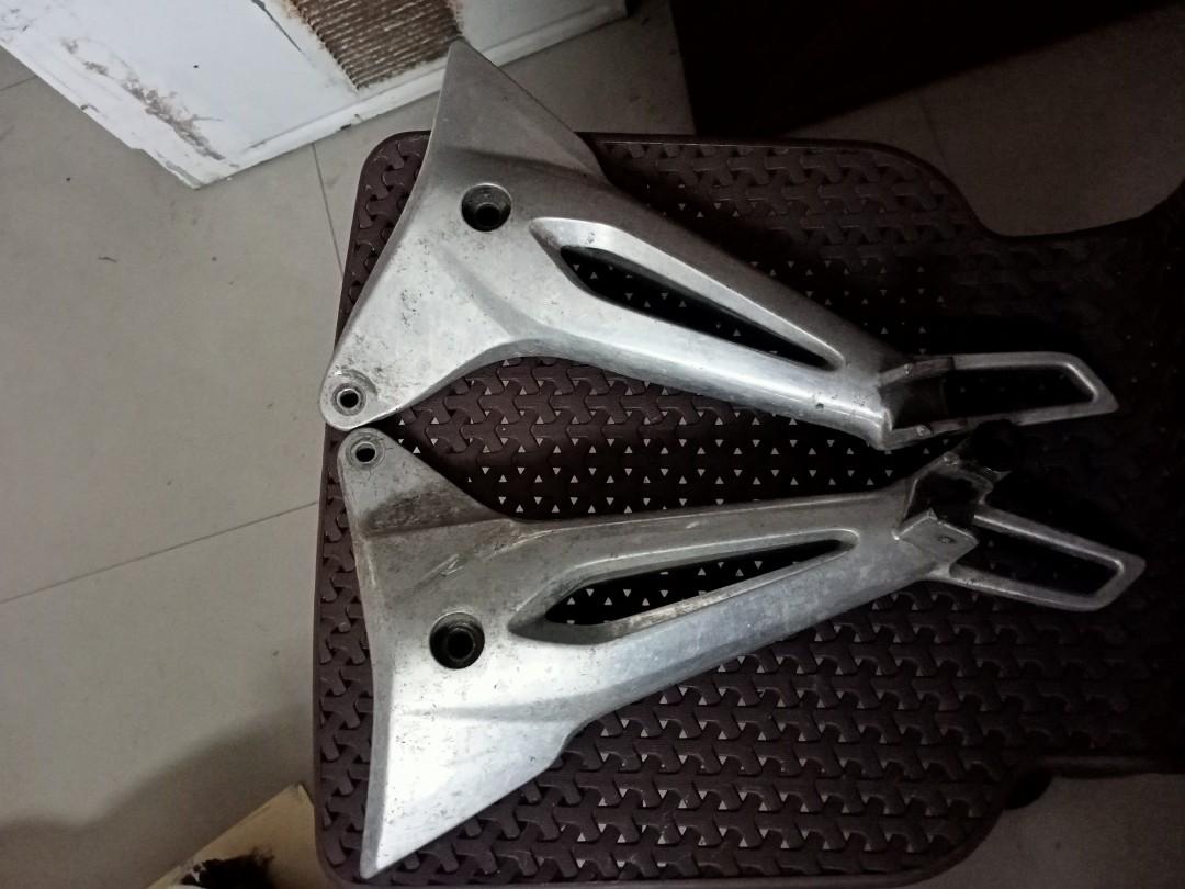 Honda wave 100 footrest,airbox and elbow(pipe), Motorbikes, Motorbike