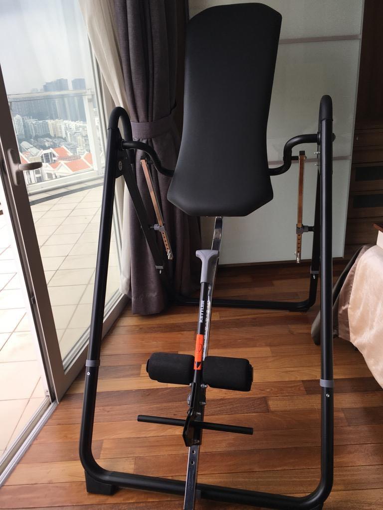 Kettler inversion table for back stretch, Sports Equipment, Exercise & Fitness, Toning