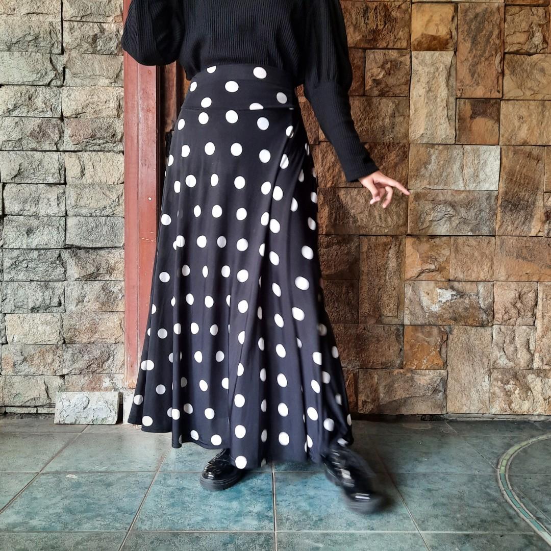 Maxi Skirt Rok Polkadot Hitam 