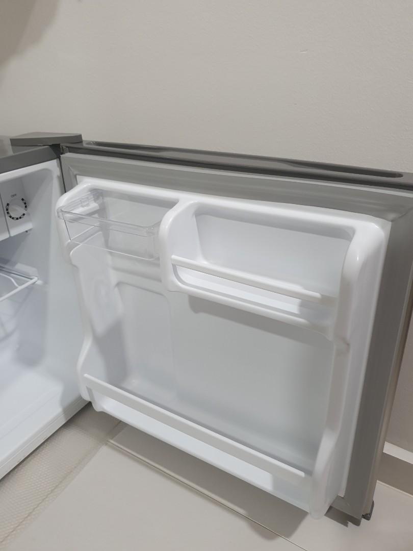 Midea Mini Fridge, TV & Home Appliances, Kitchen Appliances