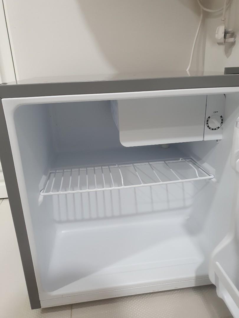 Midea Mini Fridge, TV & Home Appliances, Kitchen Appliances