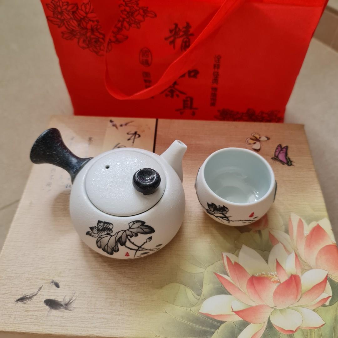New tea set, Home Appliances, Kitchenware on Carousell