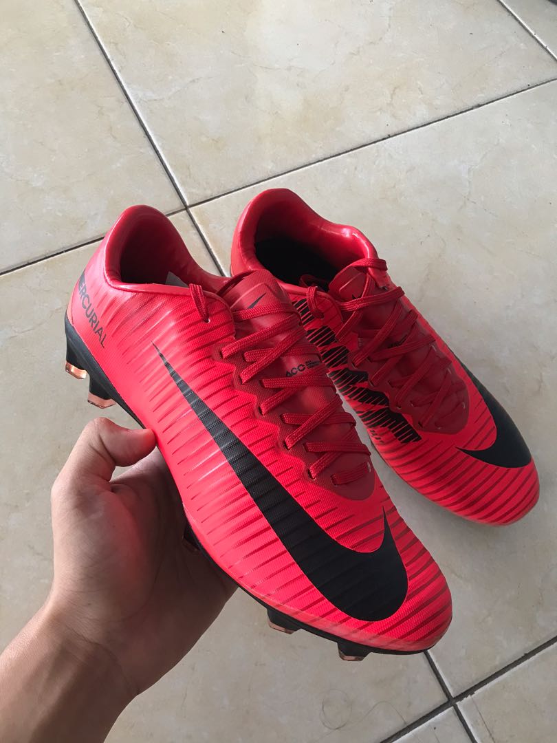 Sepatu mercurial store