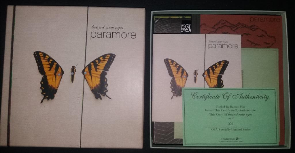 Paramore - Brand New Eyes (Deluxe Edition) 