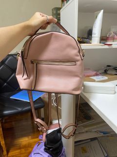(Category: ) located in . Submitted by thriftwithkell (Listing ID 1087249646, Image 1). Description: .