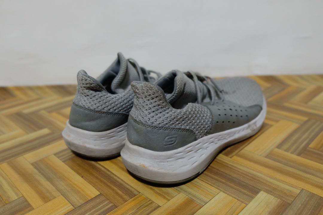 skechers well traveled