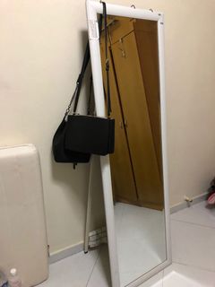 (Category: ) located in . Submitted by hannabananas (Listing ID 1087282240, Image 1). Description: .