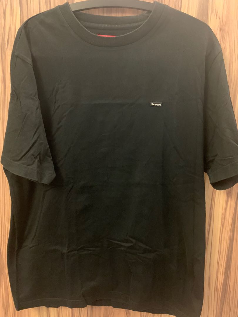 supreme small logo tee