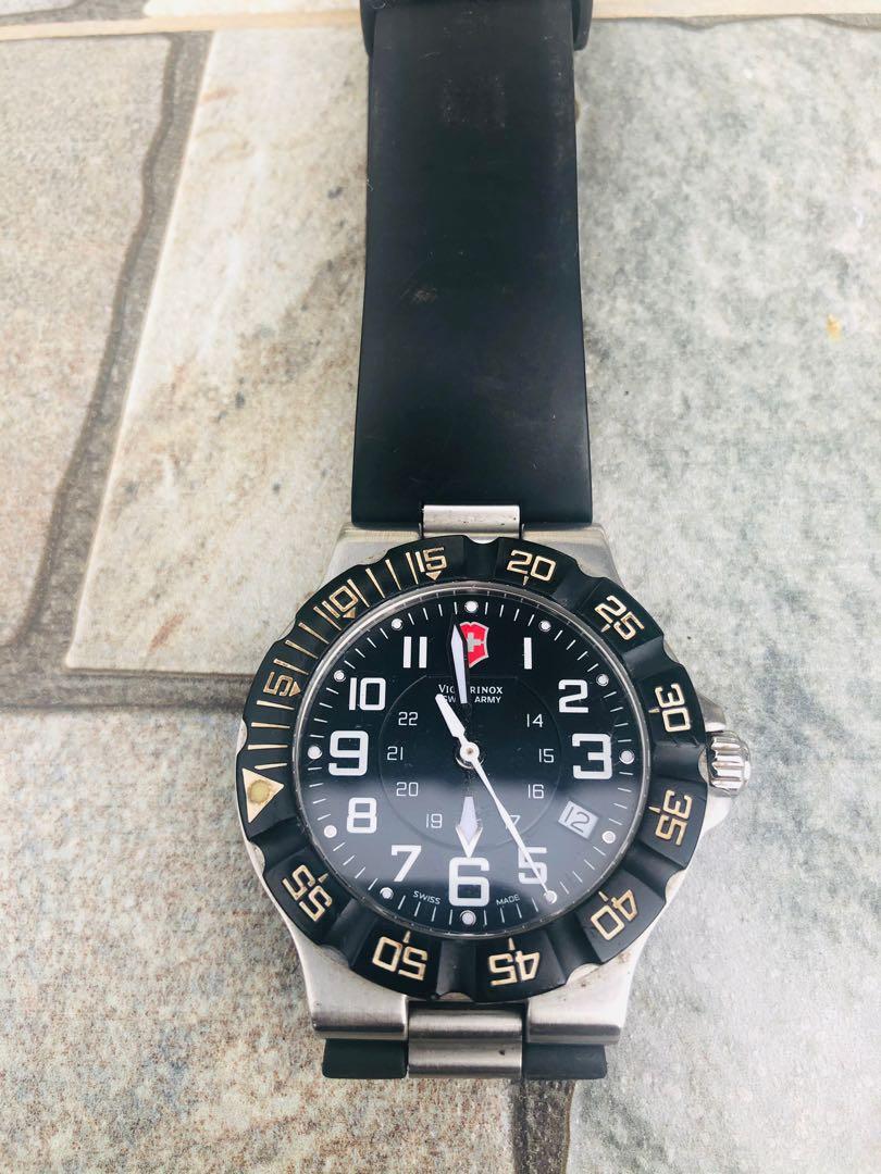 Victorinox 241343 store