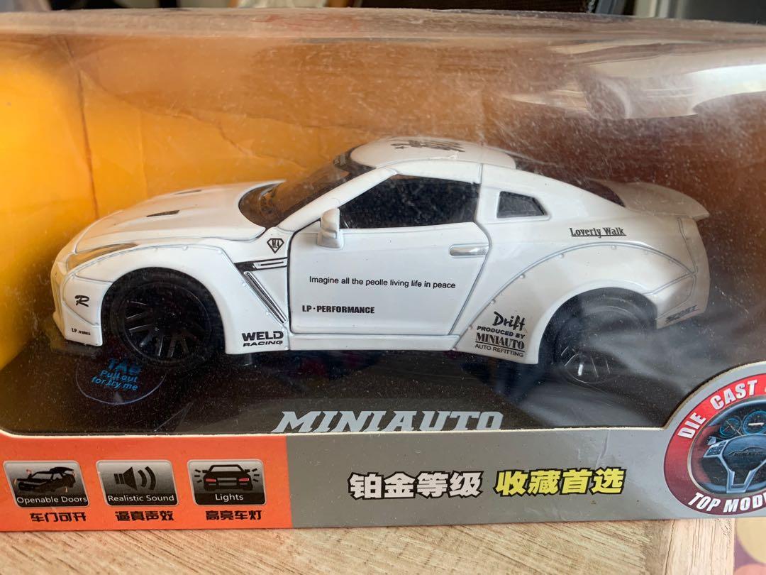 1 32 Gtr 模型車 玩具 遊戲類 玩具 Carousell