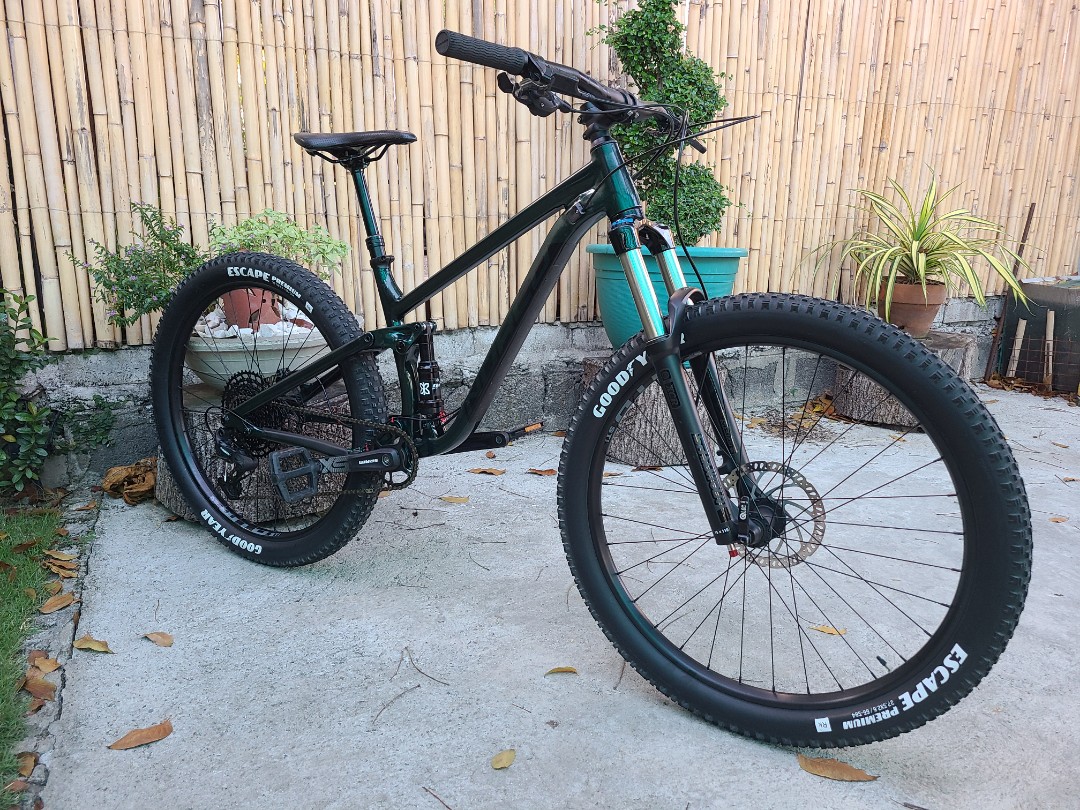 Fluid fs 3 2020 top