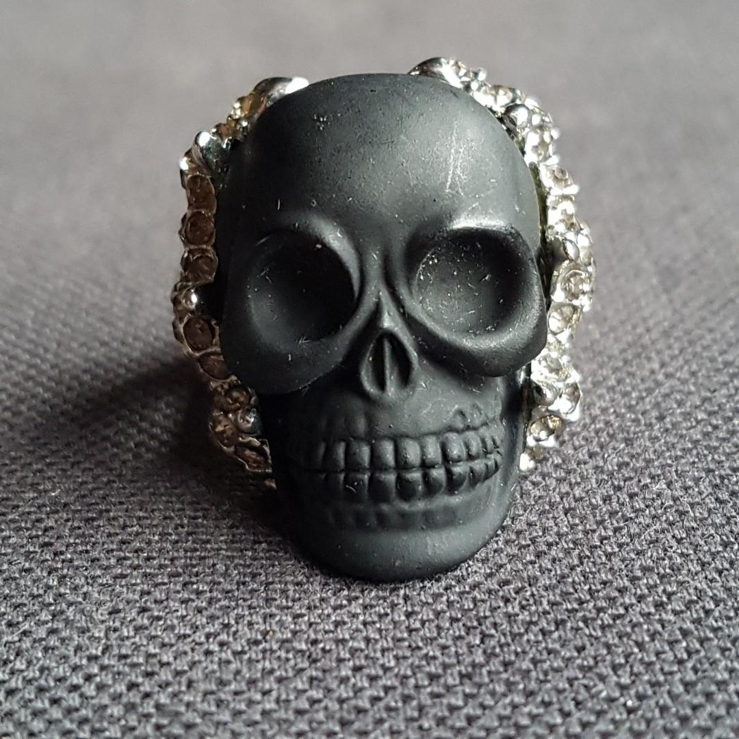 Mens black online skull ring