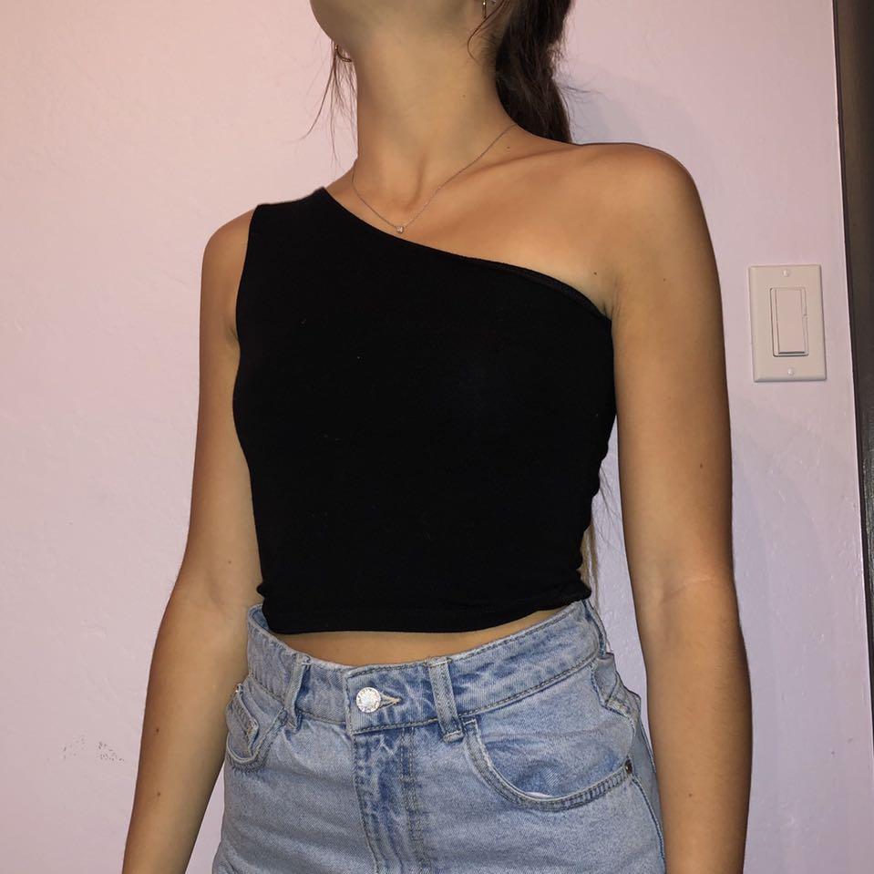 Blythe top brandy melville 2025
