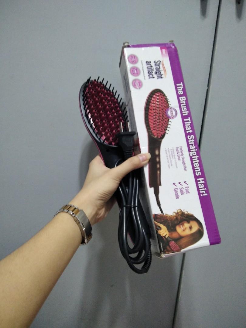 Brandnew simply straight hair straightener brush Beauty
