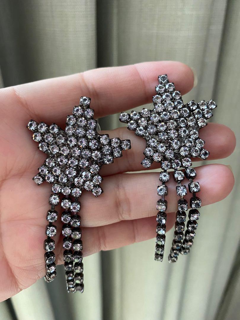 Jennifer Behr Crystal star earrings in gunmetal silver Women s Fashion Jewelry Organisers Earrings on Carousell