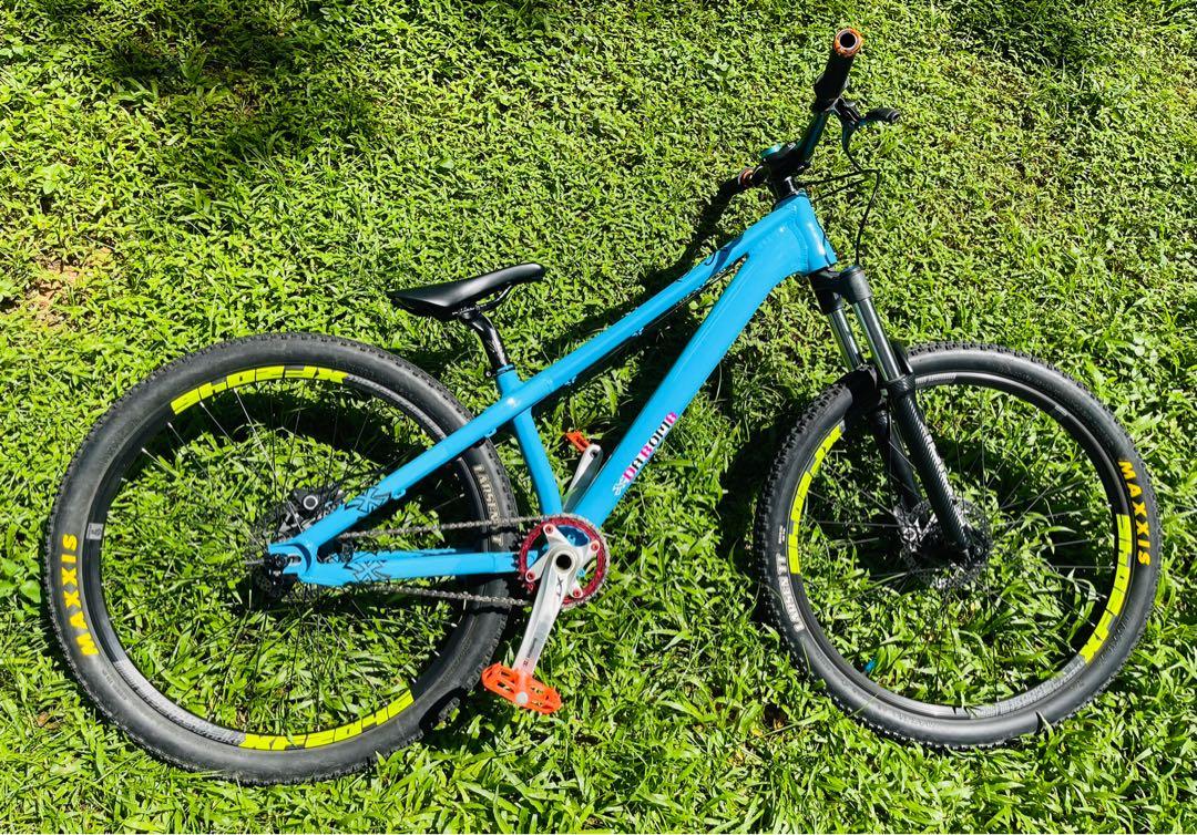 Da bomb dirt jump 2025