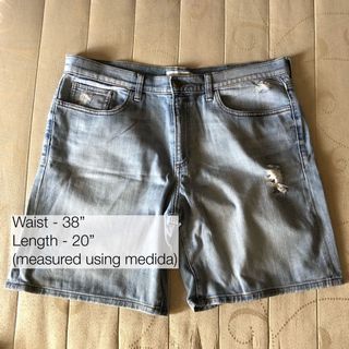 (Category: ) located in . Submitted by mxdec (Listing ID 1087336326, Image 1). Description: .