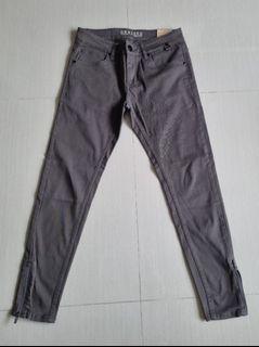 Denizen skinny pants