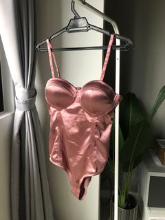 (Category: ) located in . Submitted by peonyluvv (Listing ID 1087366953, Image 1). Description: .