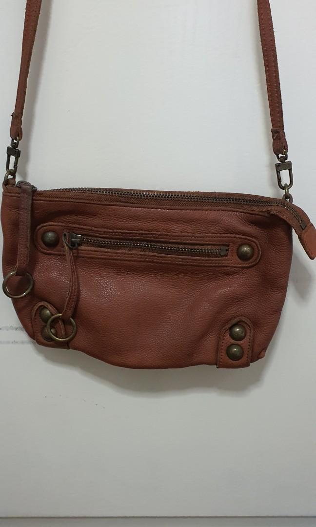 Linea pelle crossbody discount bag