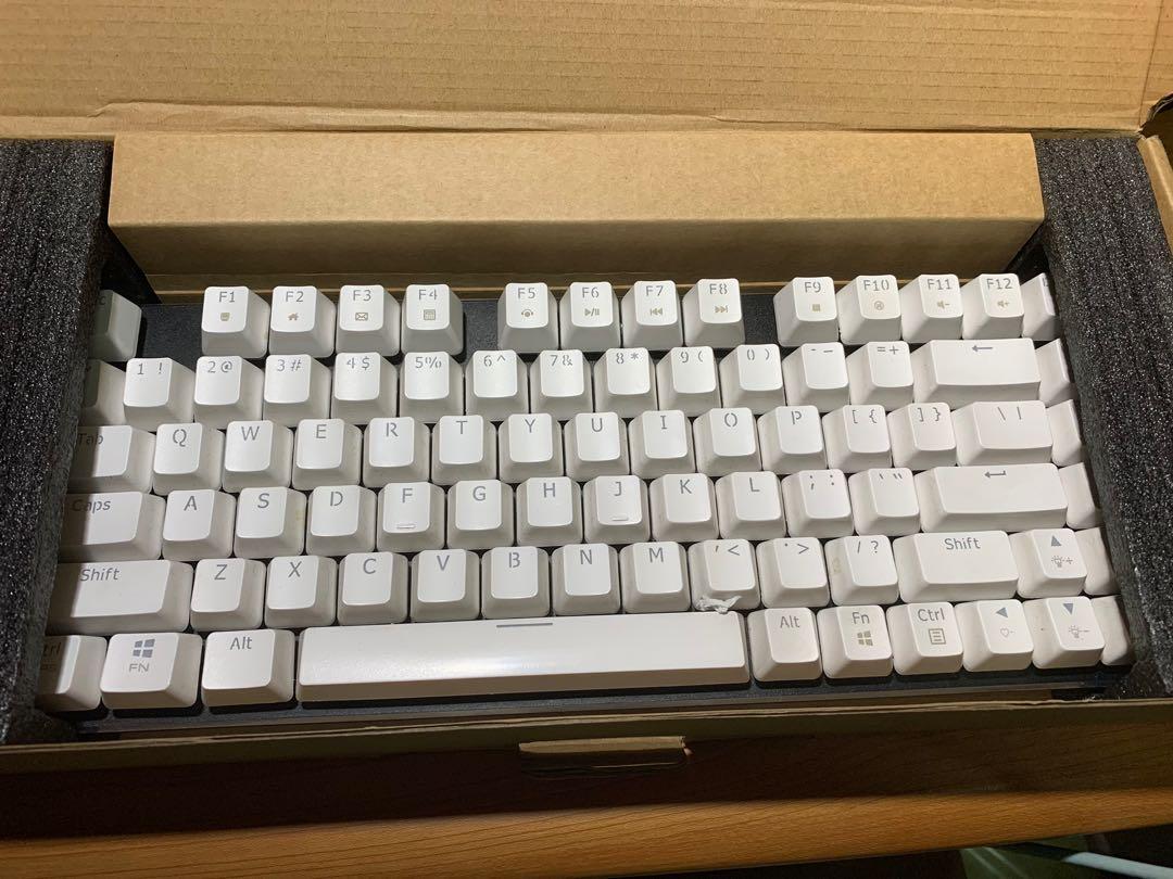 Magicforce 82 Mechanical Keyboard Gateron Brown White LED (Category: Computer Keyboard) located in Manila. Submitted by irissamantha (Listing ID 1087378987, Image 1). Description: Brand: Qisan Magicforce No. of Keys: 82 key Type: Mechanical Keyboard Switch Type: Gateron Brown (Tactile) Keycaps: White ABS Lightning: White LEDs Condition: Used for about 1 year in the office, with slight crack on one keyboard leg.